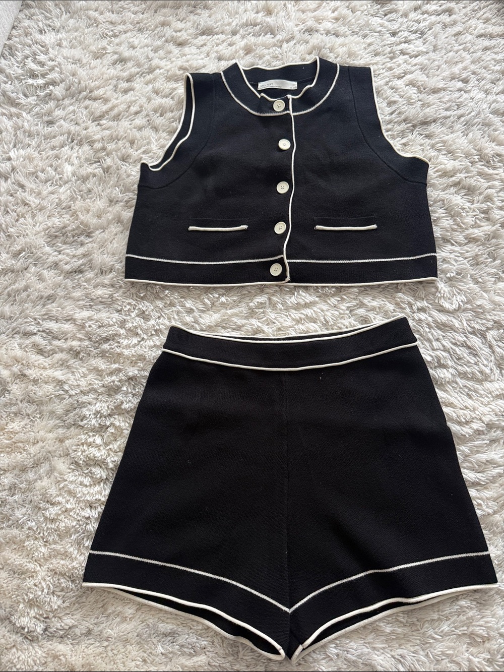 Oak and Fort Black Knit Two-Piece Shorts Set with White Trim